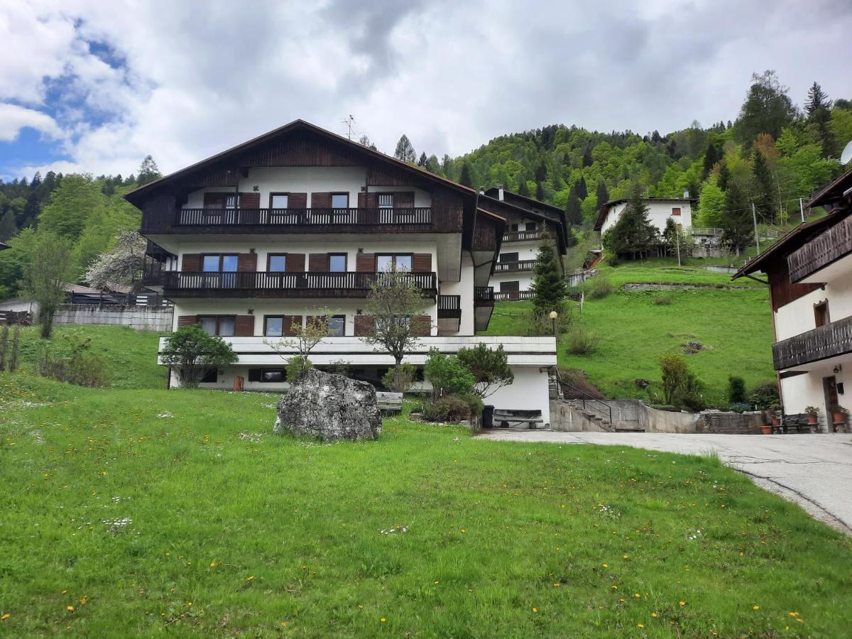 Appartamenti Dolomiti Colcerver Eksteriør billede